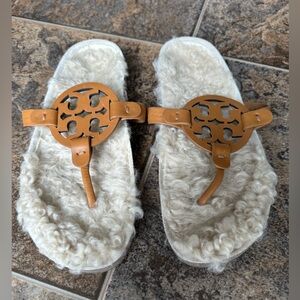 Tory Burch Miller Cloud Shearling Sandals- Neutral, Women’s Size 7.5